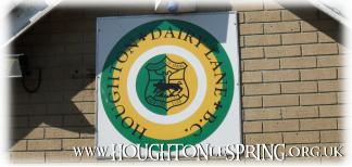 The Gilpin Crest as found on Houghton Bowling Club's sign on Dairy Lane