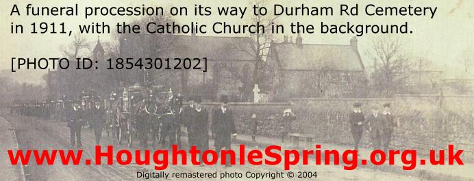 A funeral procession on Durham Road on its way to the Cemetery in 1911