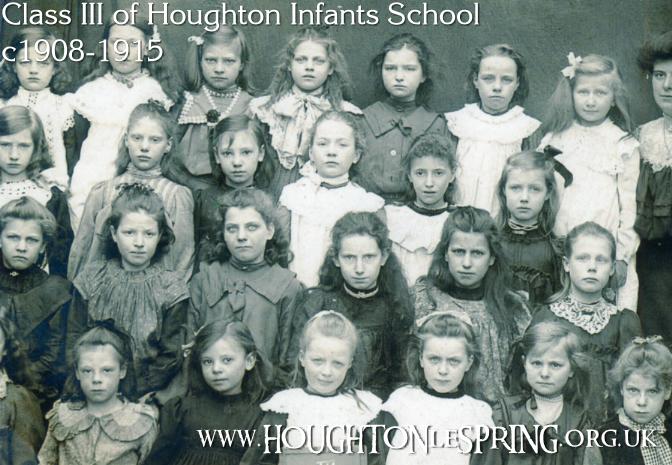 Class III of Houghton Infants School, c1908-1915